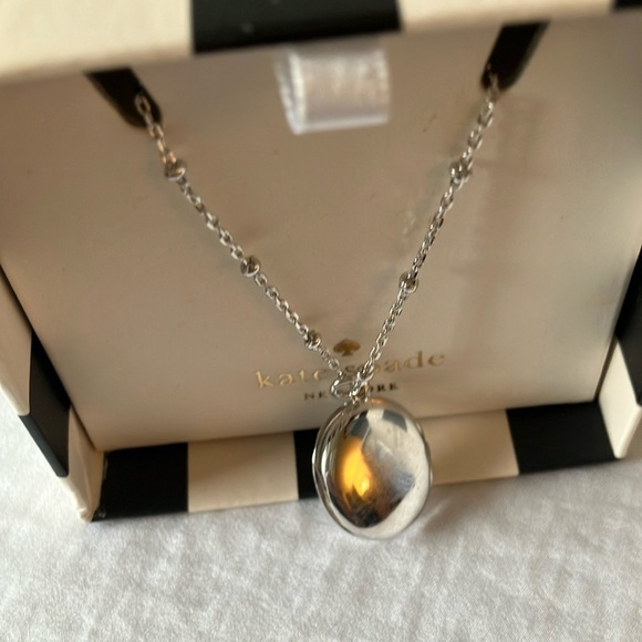 Kate Spade: Silver Tone “n” Pendant Locket Necklace - Picture 5 of 16